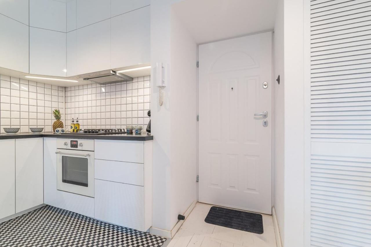 Rent Like Home - Wilcza 22A Varşovia Exterior foto