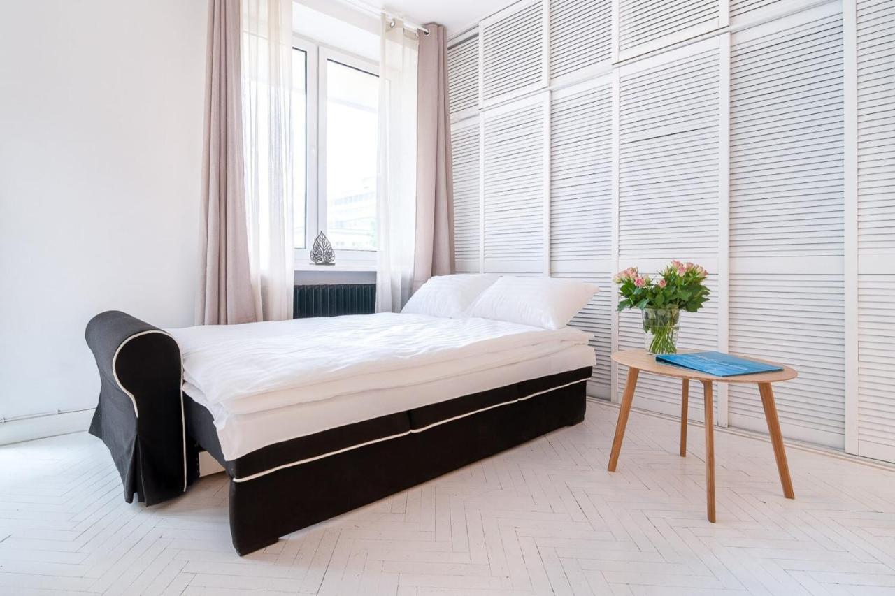 Rent Like Home - Wilcza 22A Varşovia Exterior foto