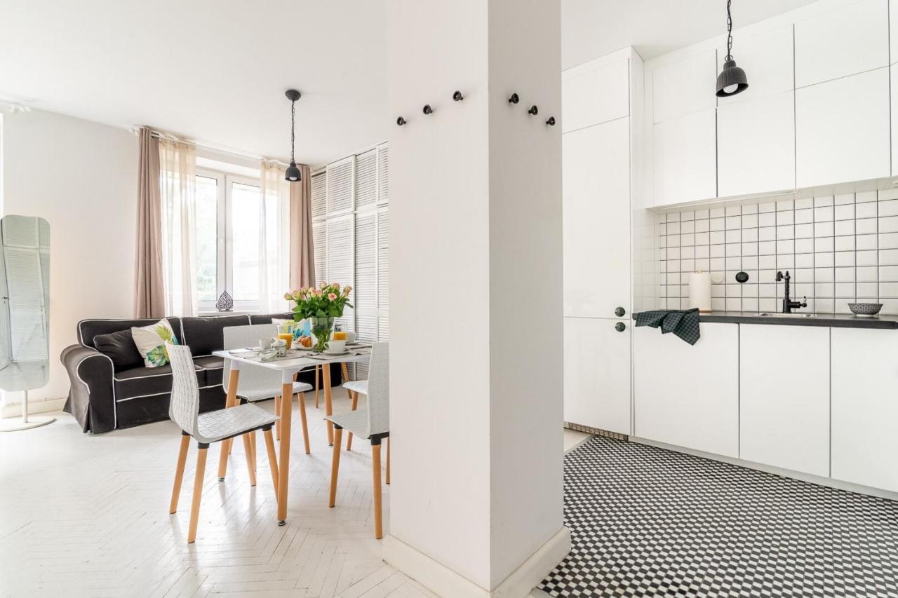 Rent Like Home - Wilcza 22A Varşovia Exterior foto
